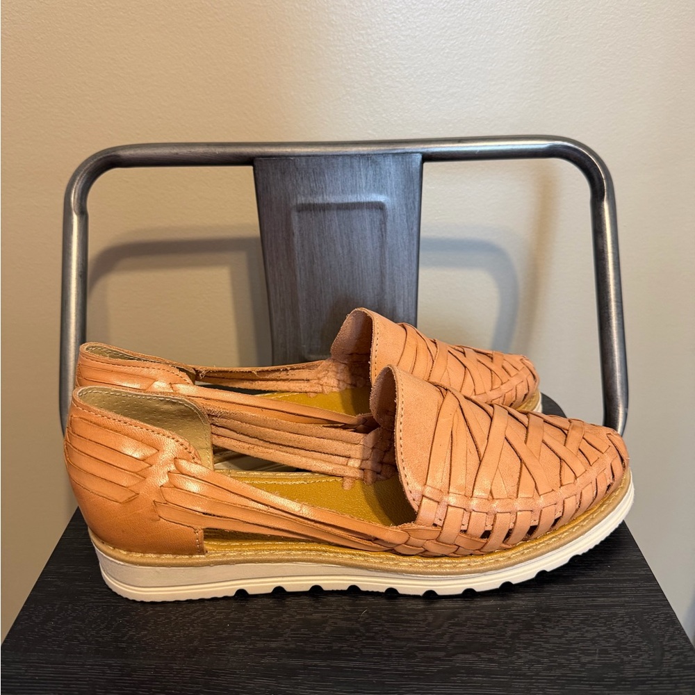 Macarena Collection Woven Leather Huarache Sandals Tan Slip On Flats Sz 10 - Picture 5 of 13